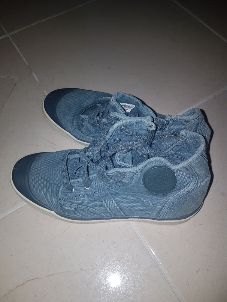 Botas palladium como novas
