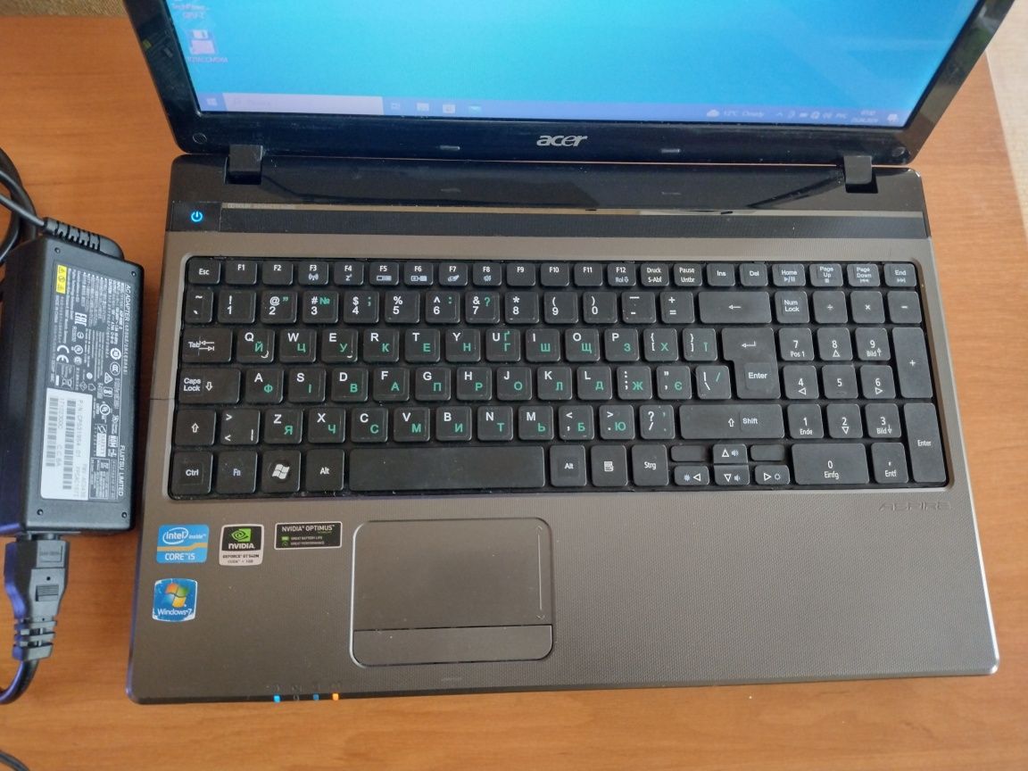 Acer Aspire 5750g (core i5, 8Gb, ssd:128Gb/hdd500Gb , nvidia GT540m)