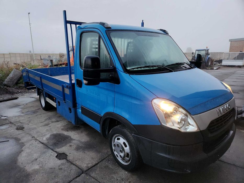 Iveco 40C35 najazd z burtami - 2012r