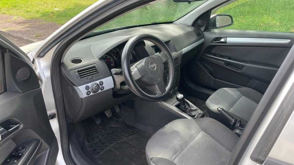 Opel Astra H - 2006