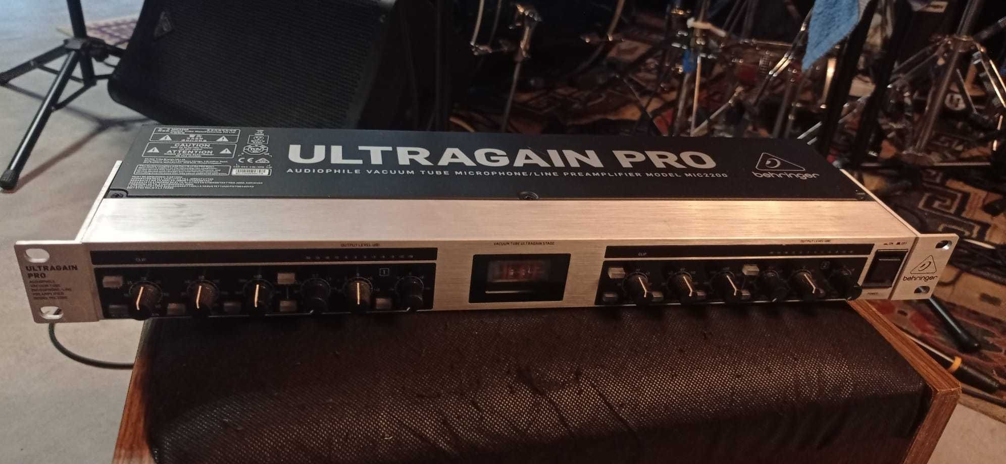 Behringer Mic 2200