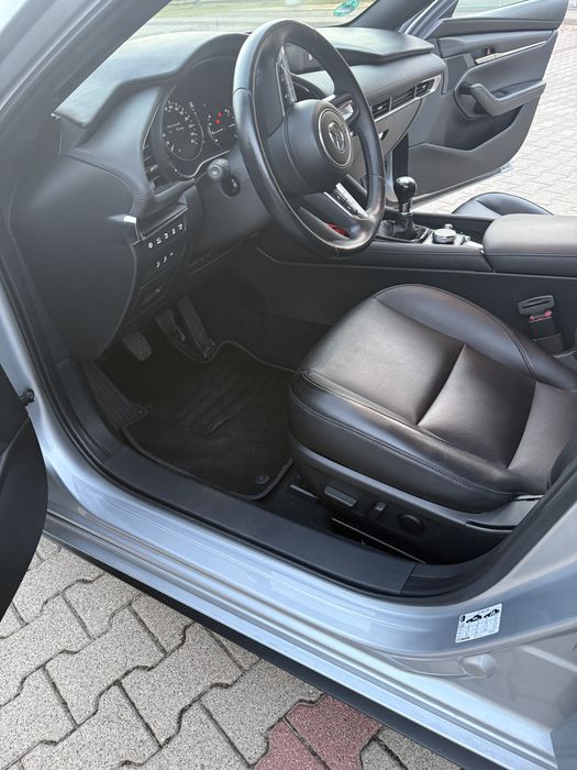 Mazda 3 2.0 skyactiv G