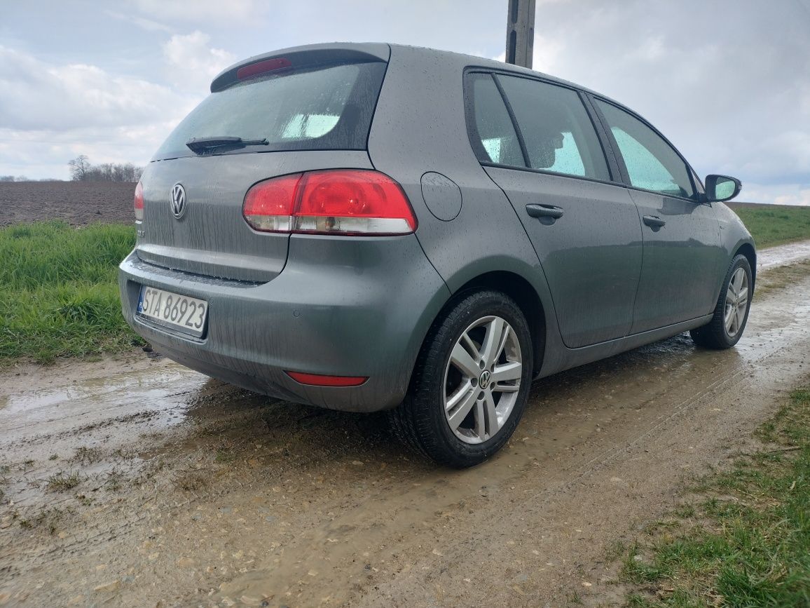 VW Golf VI 1.2 4drzwi