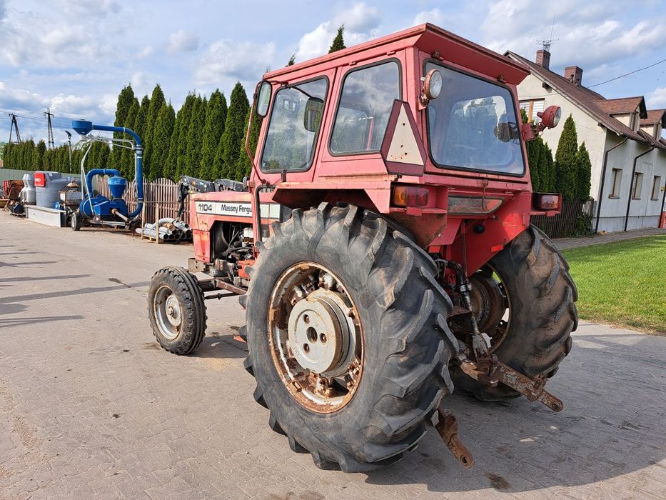 Ciągnik Massey Ferguson 1104