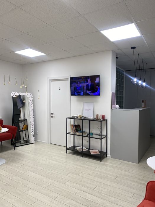 Оренда кабінету в салоні краси Комфорт Таун