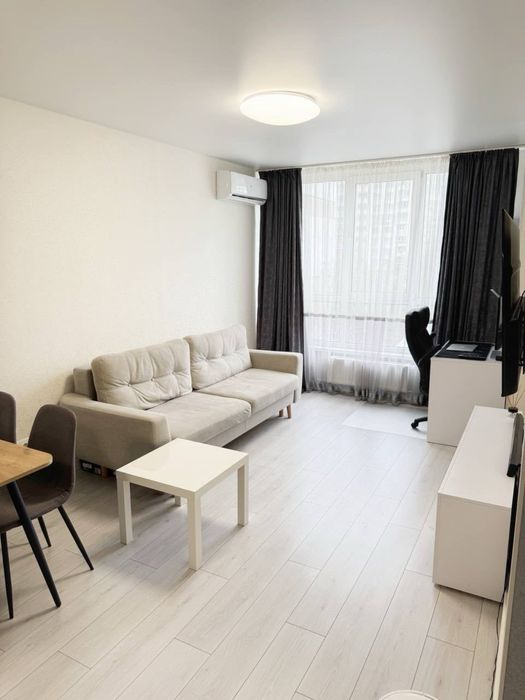 Без%, 1-к квартира, 47м2, Варшавський, Ретровіль