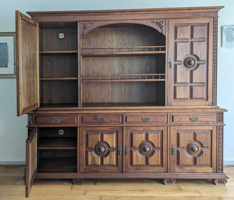 Mobília de sala de jantar em madeira maciça de carvalho!