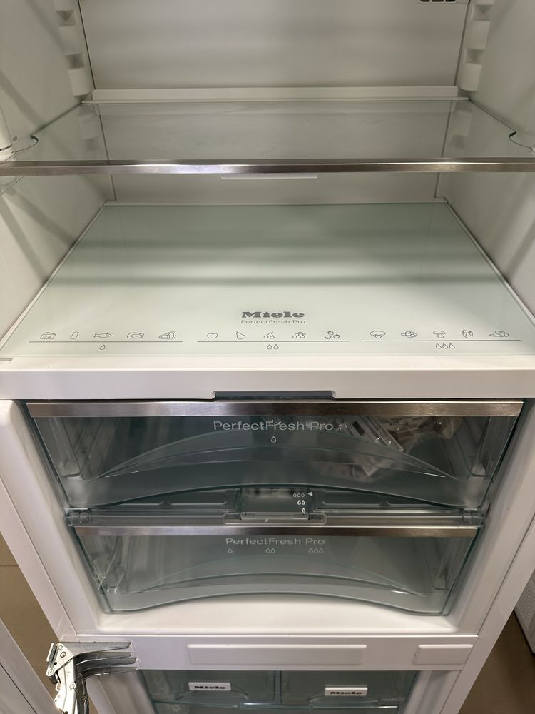 Холодильник Miele KFN 37692 ide(Німеччина) Nofrost. Біофреш.Лед світло