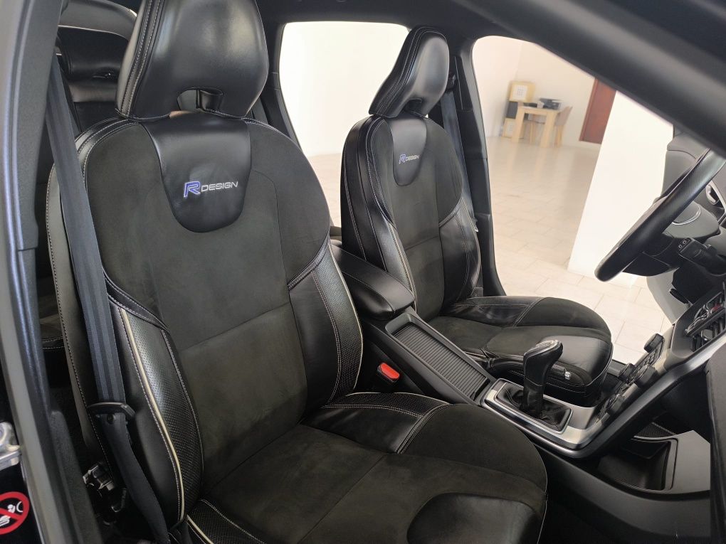 Volvo V40 R-DESIGN