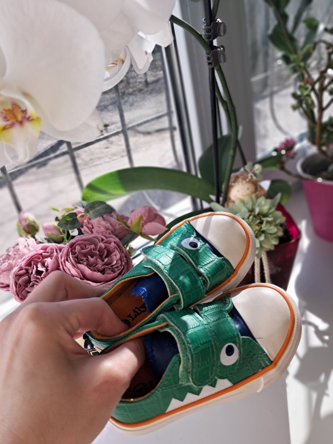 Прикольні яскраві фірмові кеди кросівки на липучках Lily&dan оригінал!