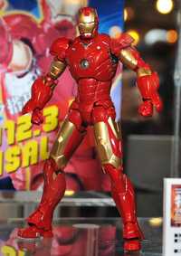 IRON MAN Revoltech (3 figuras)