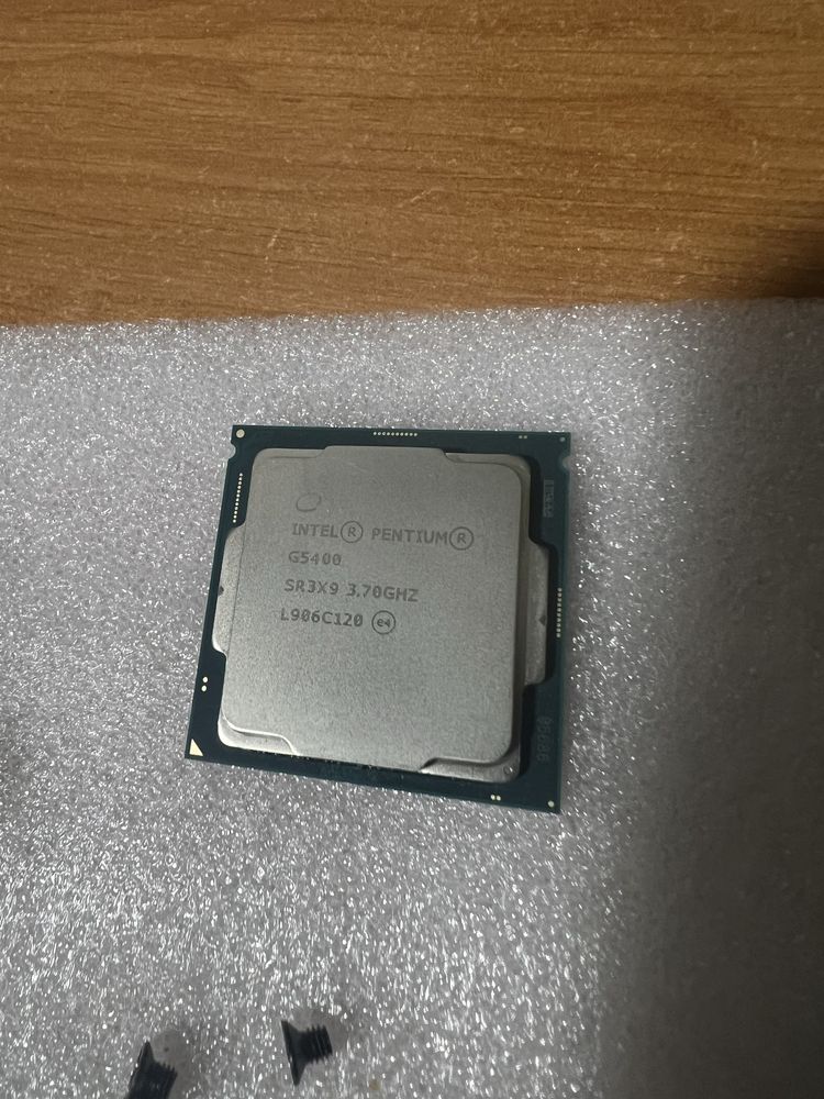 Процесор Intel Pentium Gold G5400