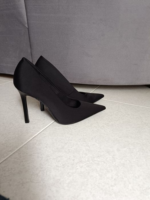 Sapato salto preto número 37 Stradivarius