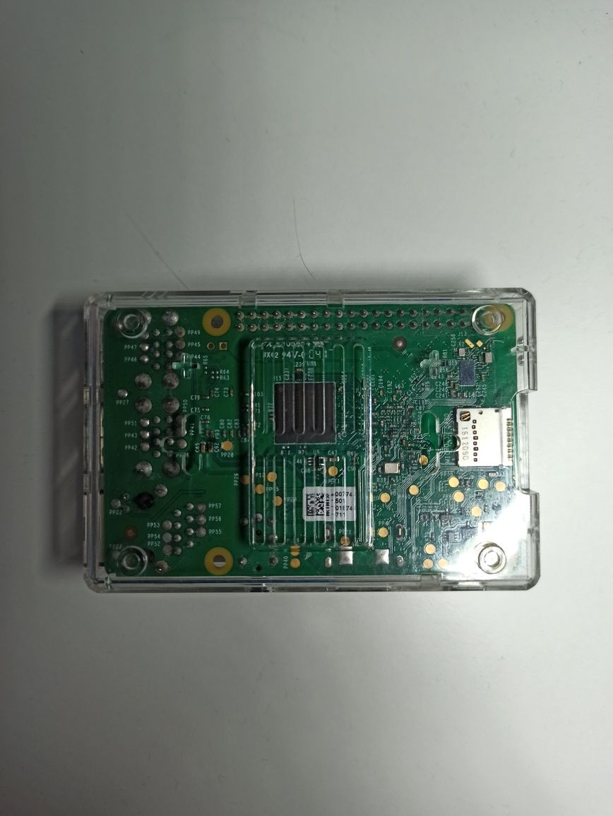 Raspberry Pi model B v 1.2 + Camera v 2.1 + корпус