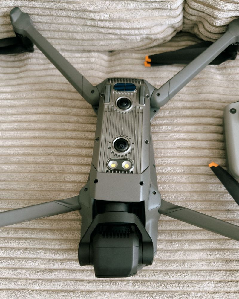 Квадрокоптер DJI Mavic 3 Fly more combo, дрон