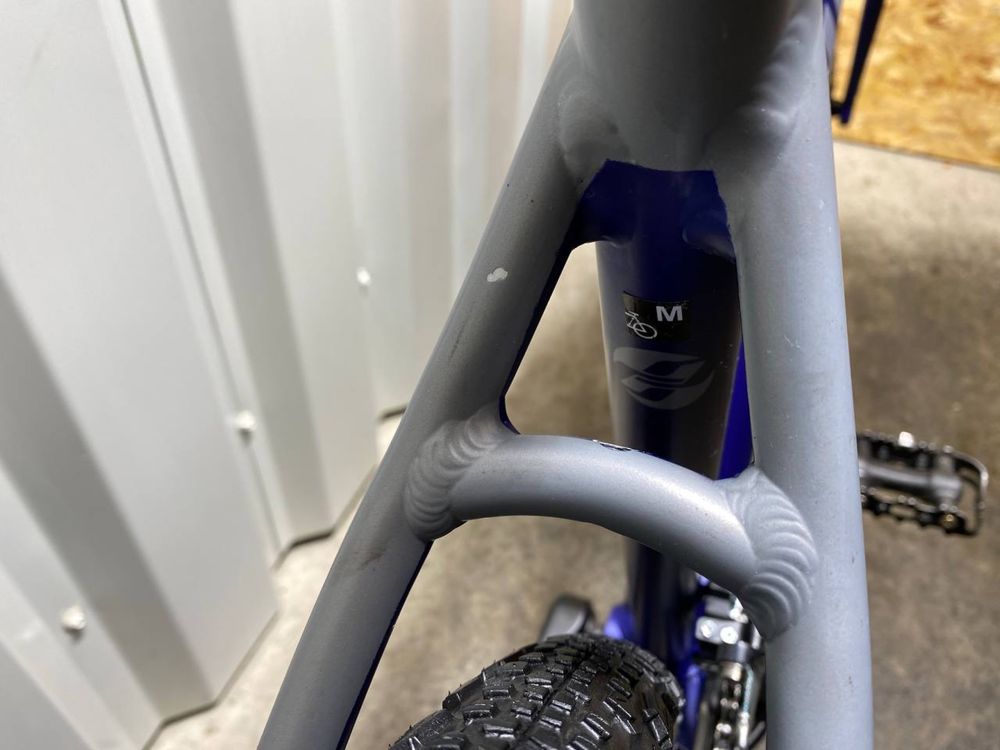 На осях Гравійний М 28 Ghost Asket EQ 2023 shimano Sora вилка Carbon