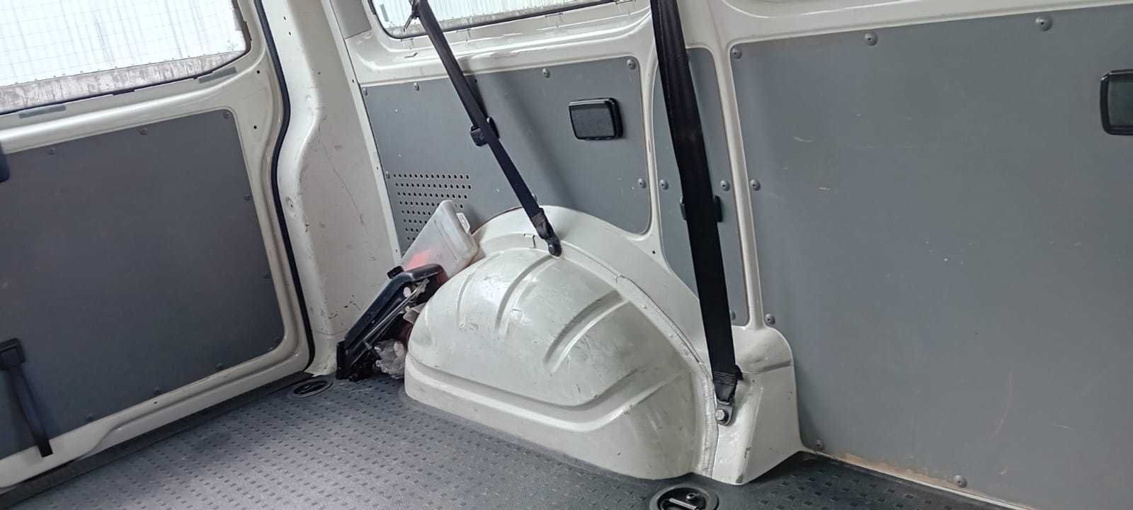 Transporter VW T5 - 9 Lugares