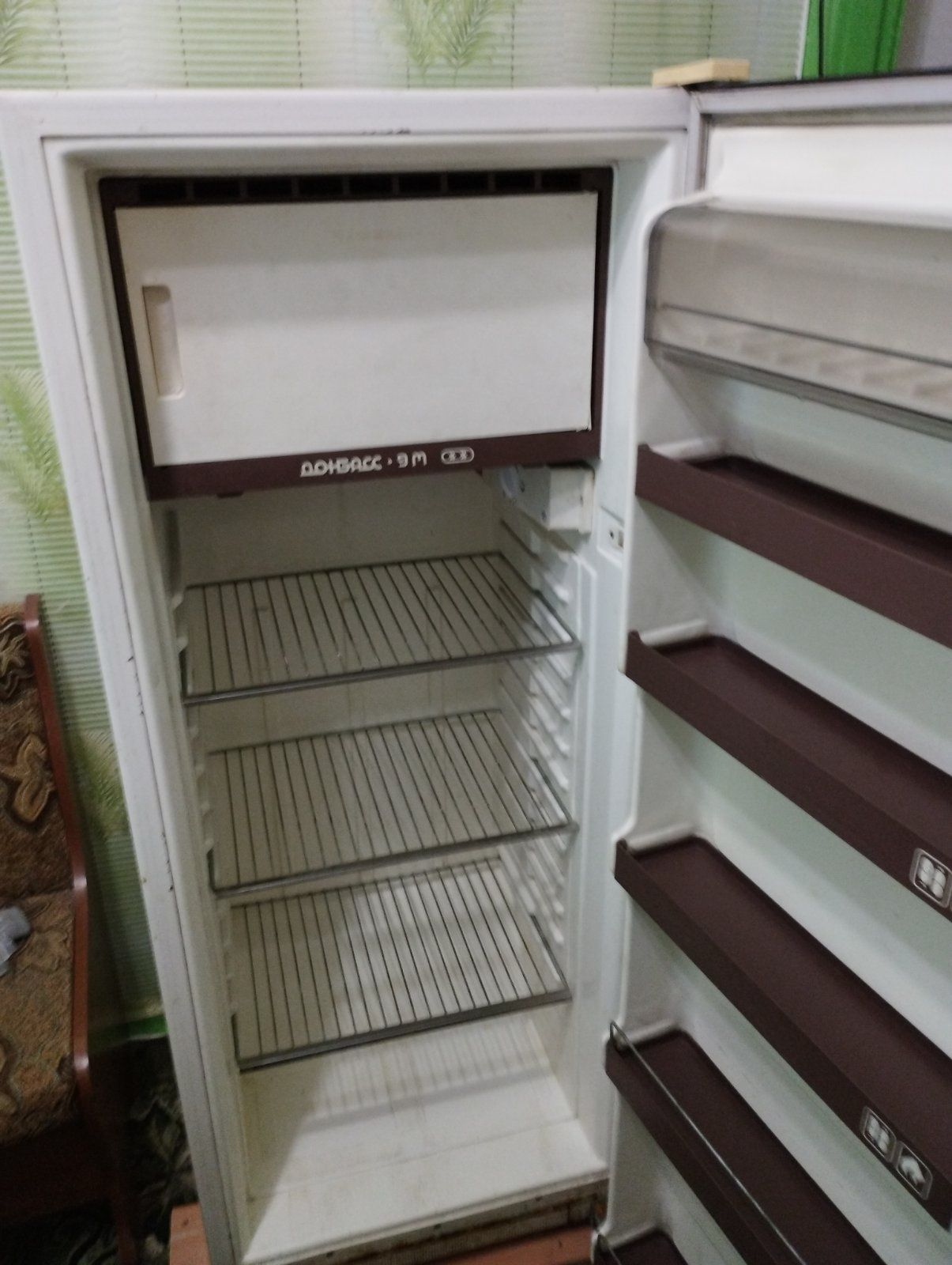 Холодильник Донбасс  в робочому стані.