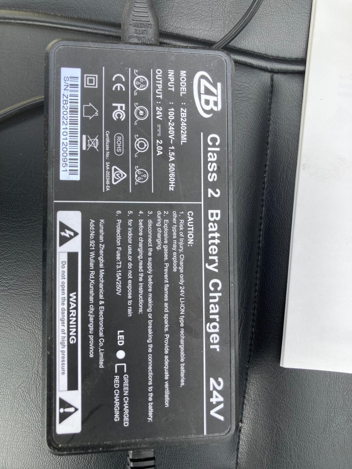 Cadeira elétrica nova para pessoas de mobilidade reduzida