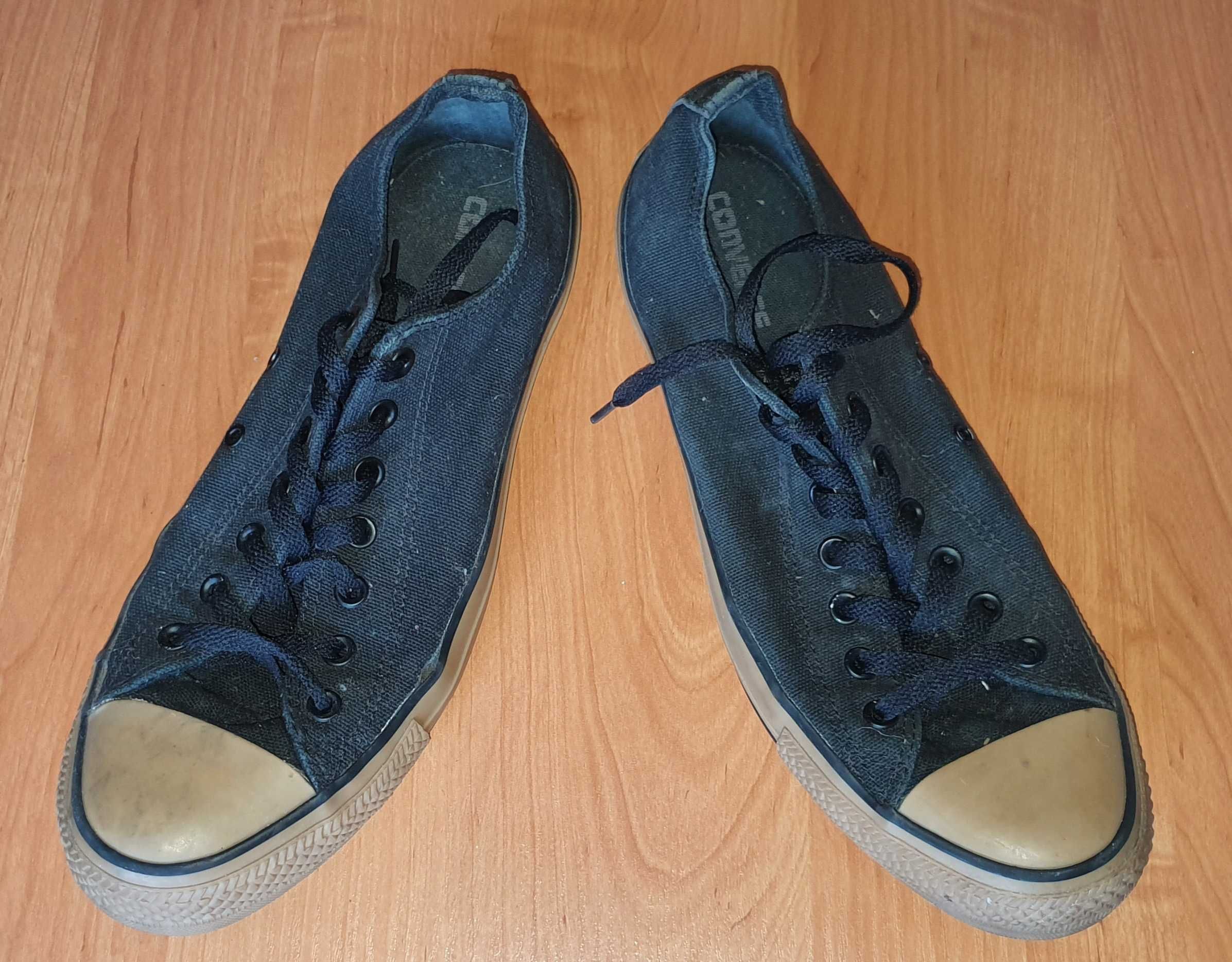 Buty Converse rozm. 45 (dł. wkładki 29.5 cm). Stan BDB.