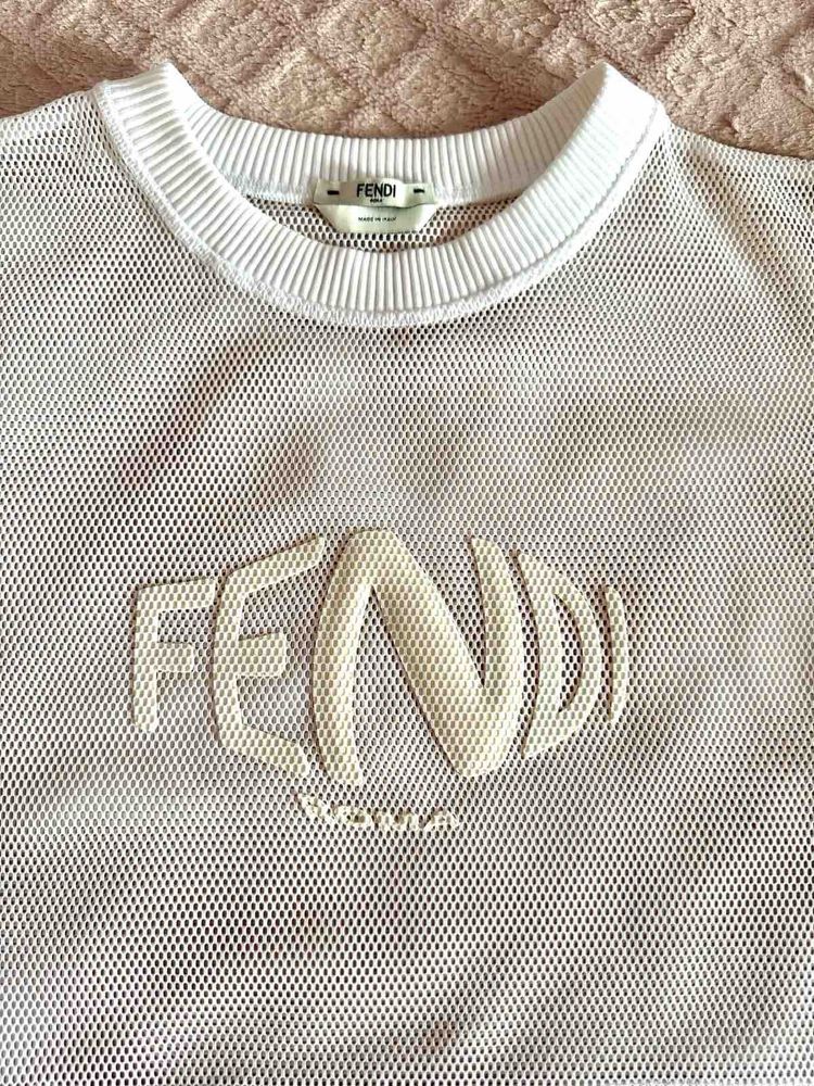Fendi топ з аплікацією  оригінал