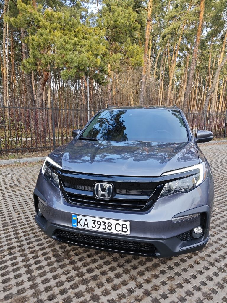 Продам Honda Pilot 2022