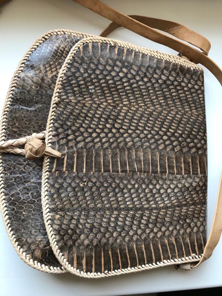 Женская сумка из натуральной кожи питона