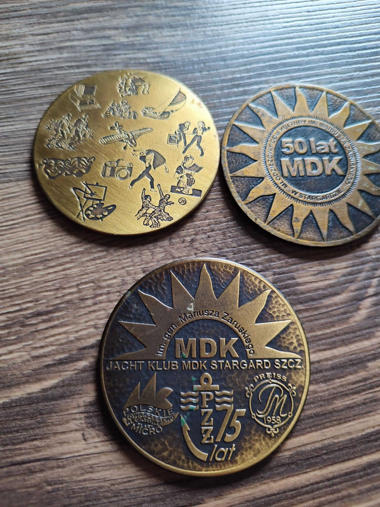 Medale pamiątkowe 50 lat MDK, Klub jachtowy