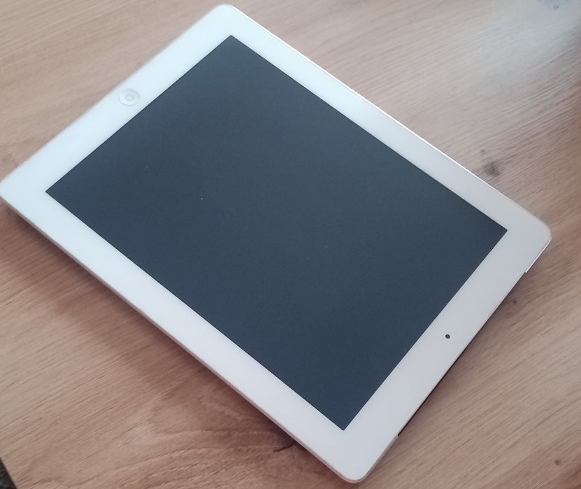 Tablet Apple biały stan bardzo dobry 16 GB iPad