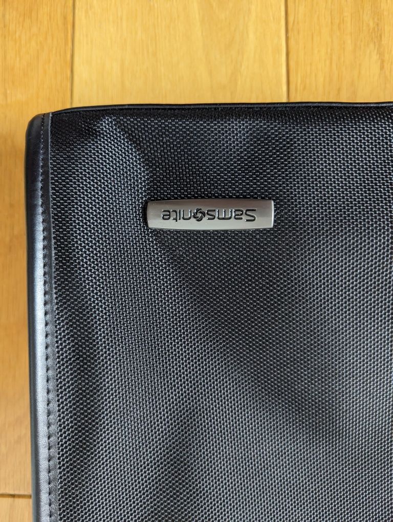Elegancka torba na laptopa i dokumenty