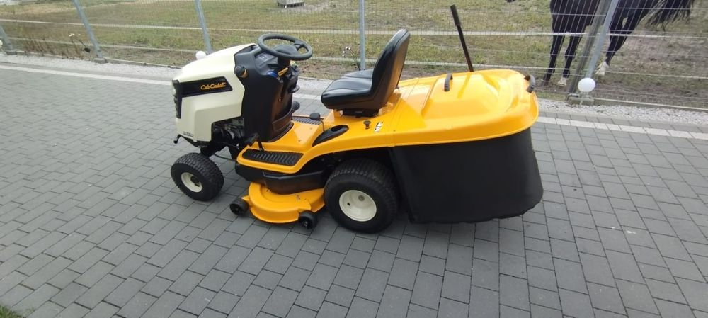 Traktorek do trawy kosiarka samojezdna traktor cub cadet