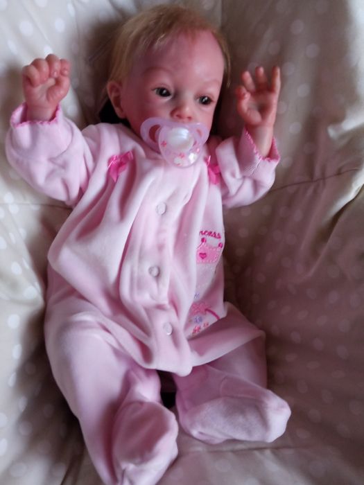 Bebé reborn, kit Adelya de Olga Auer