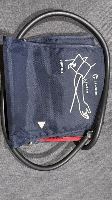 Sprzedam uszkodzony cisnieniomierz