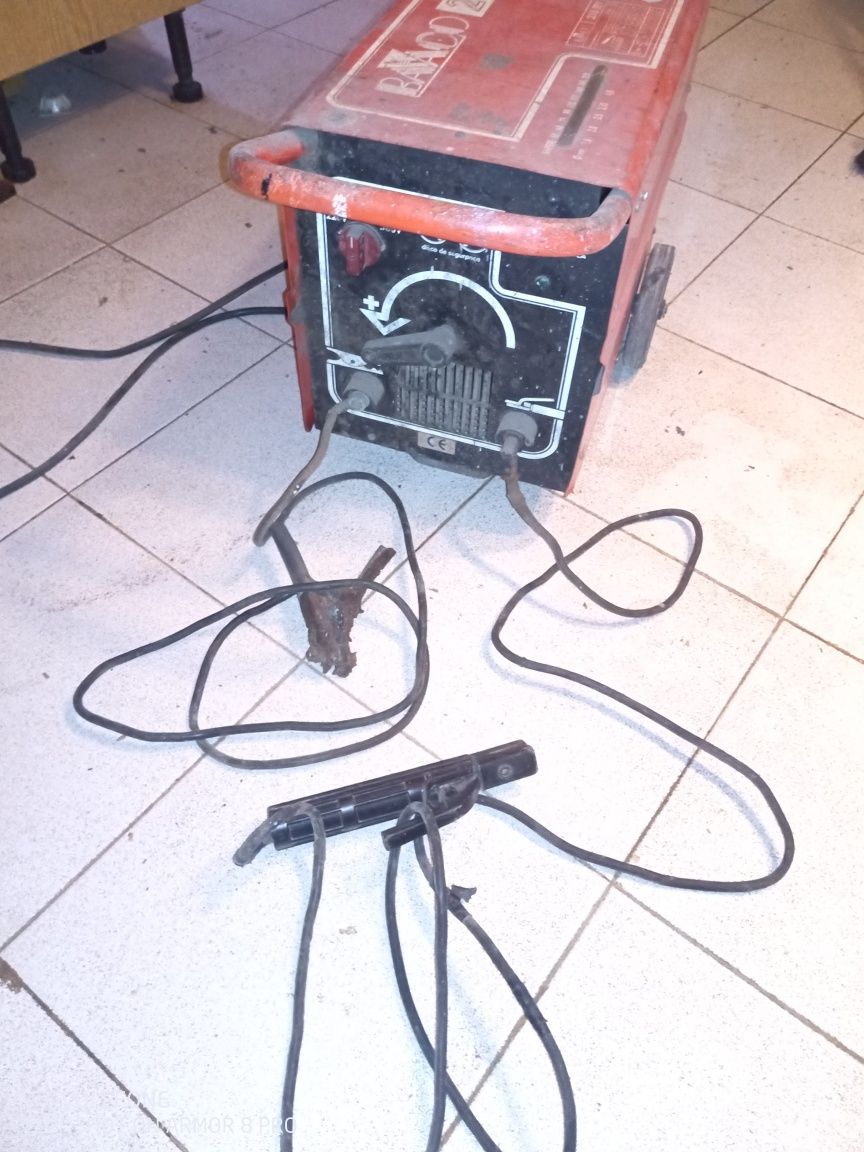 Máquina de soldar usada