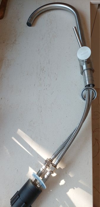 Misturadora RODI monocomando de bica giratoria