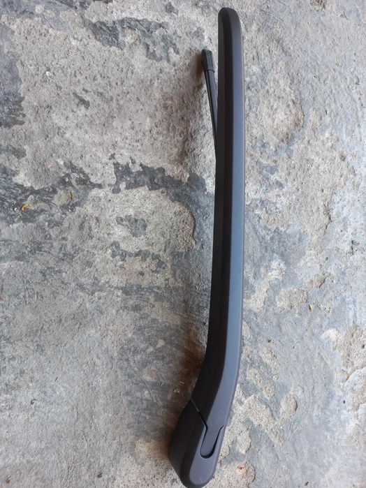 Дворнік кришки багажника Volvo XC40