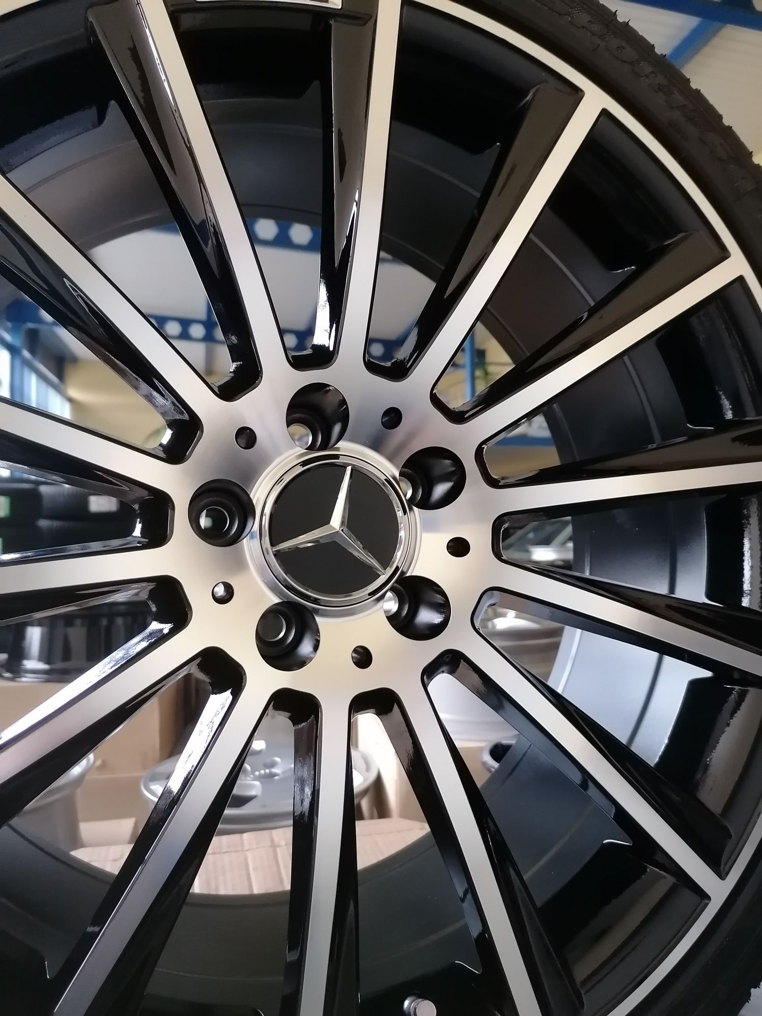 Koła aluminiowe Mercedes AMG 255/50R19 ML GLE GLC R