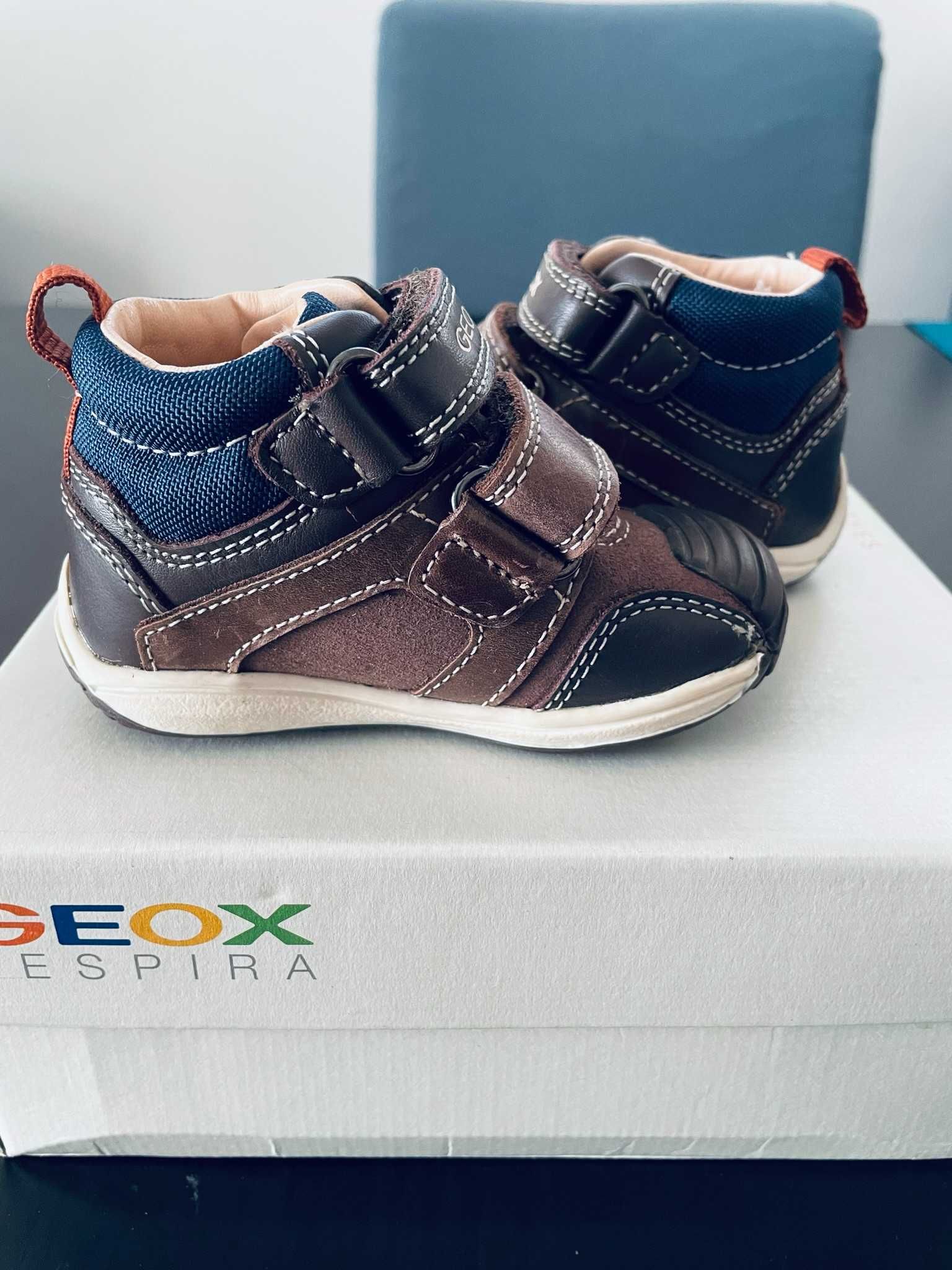 Botas Geox T. 20 Novas