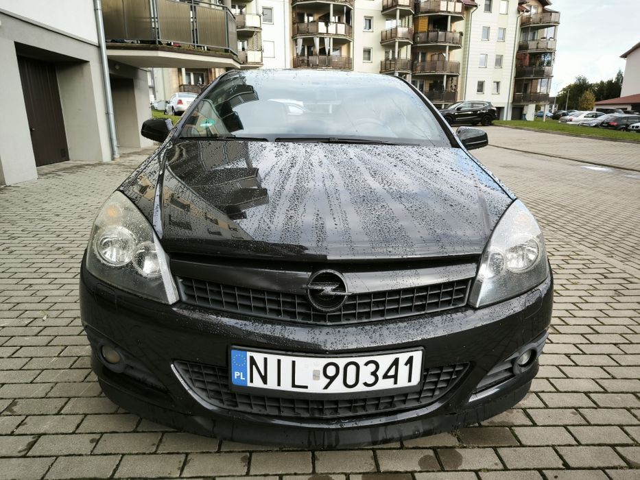 Opel Astra H GTC coupe