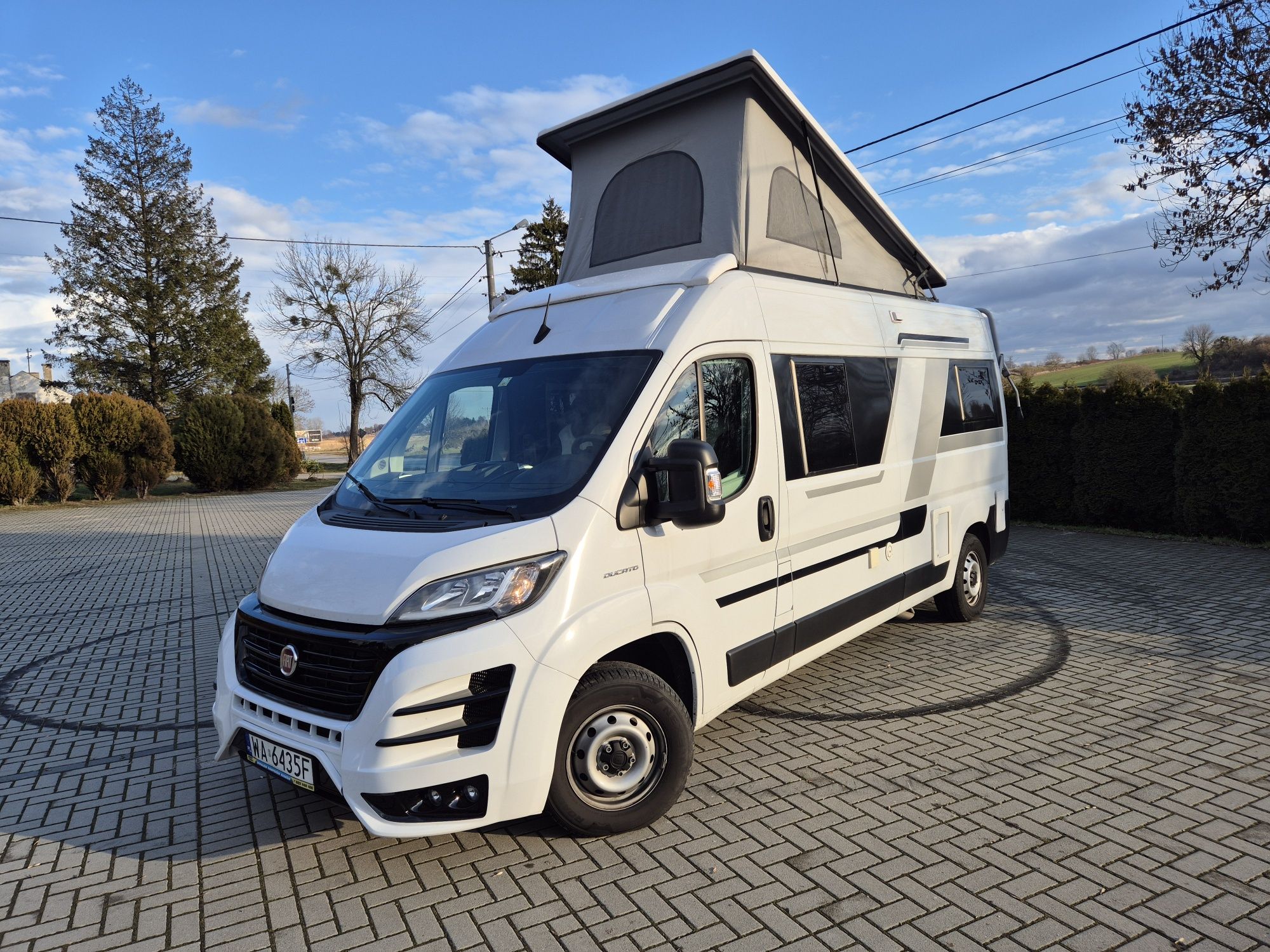 KAMPER 4 miejsca - Fiat Ducato - wypożyczalnia kamperów Warszawa