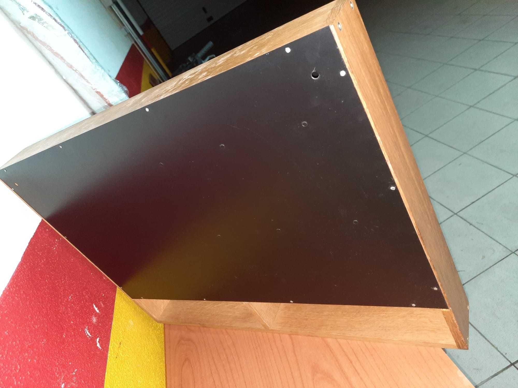 Quadro magnético  para mensagens e chaves