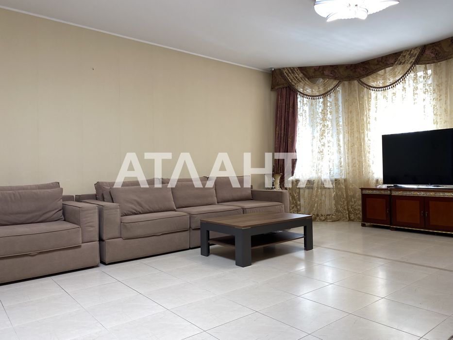 Двухэтажный Трехуровневый на 13 станции Фонтана