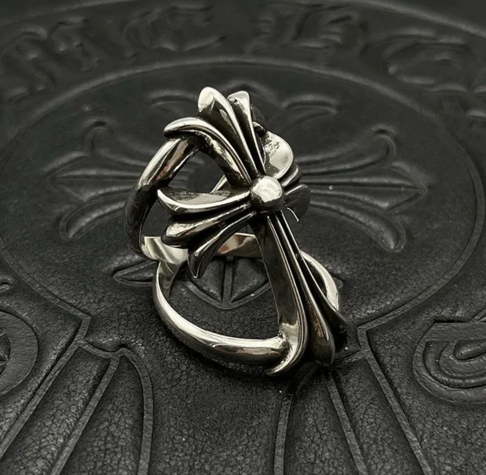 Кільце chrome hearts