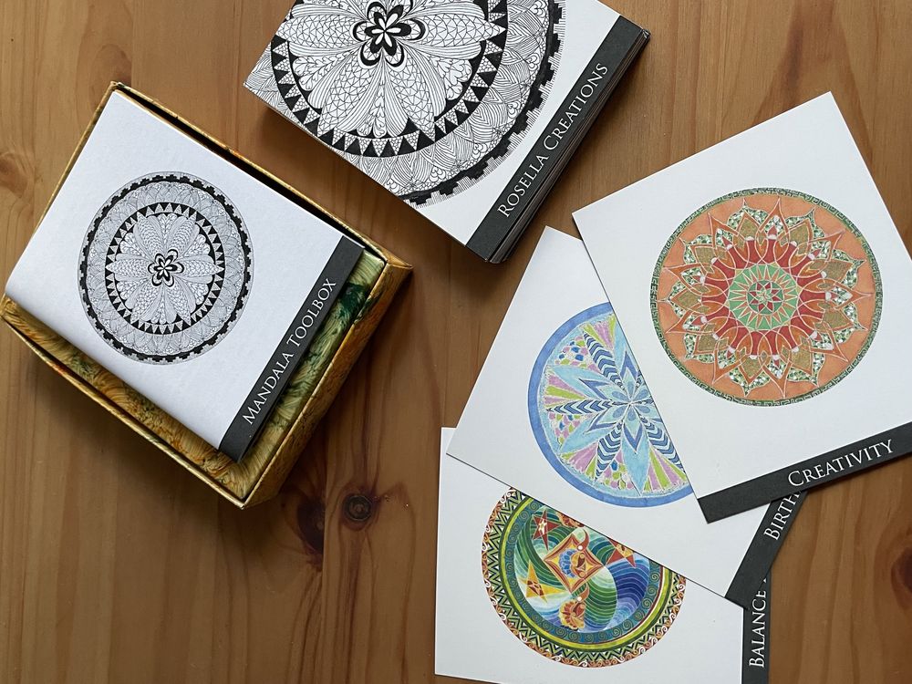 Cartas oraculo e afirmações mandalas