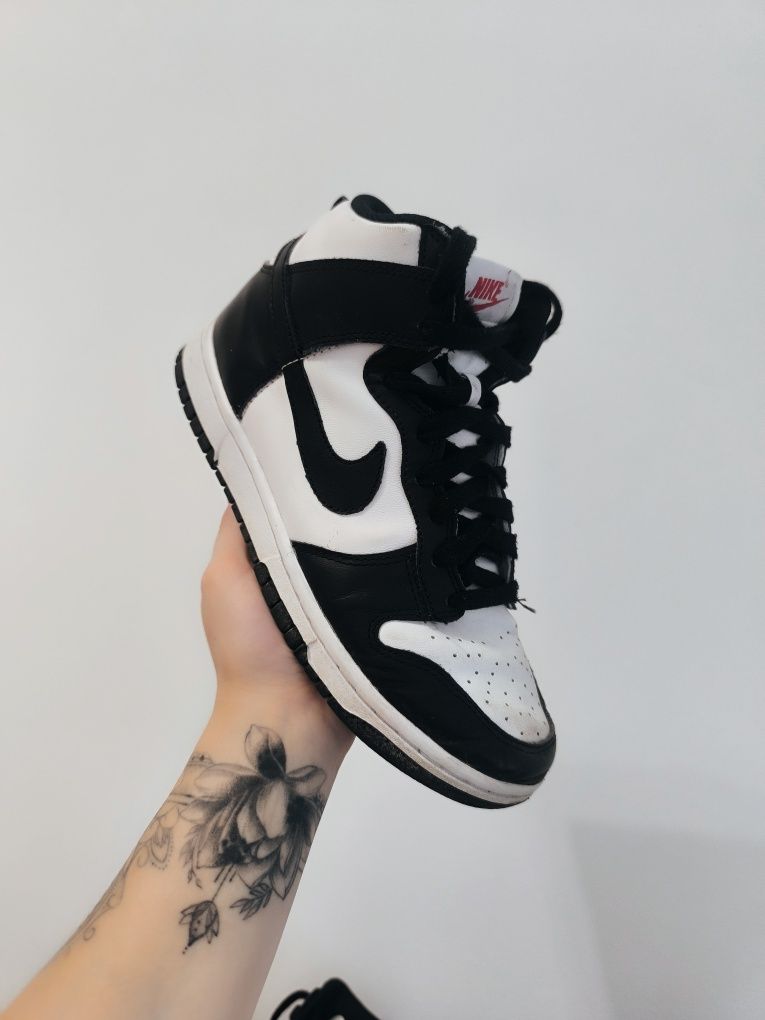 Nike Dunk High Panda