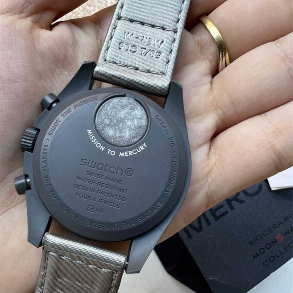 MoonSwatch SO33A100 - Omega x Swatch w Stylu Mercury