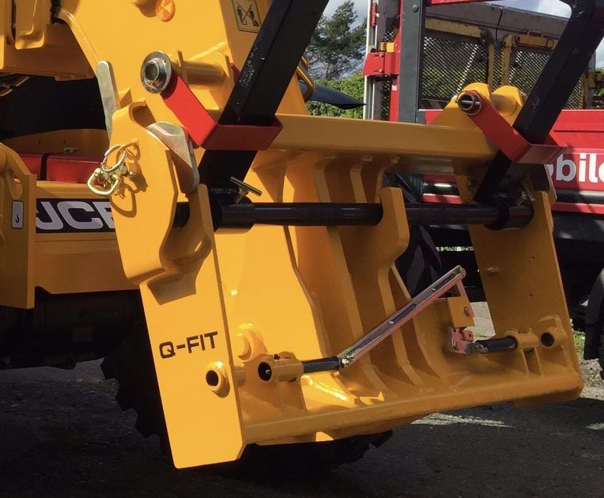 Q-FIT JCB 535-95 karetka, ramka 536-95 kompletna hydrauliczna