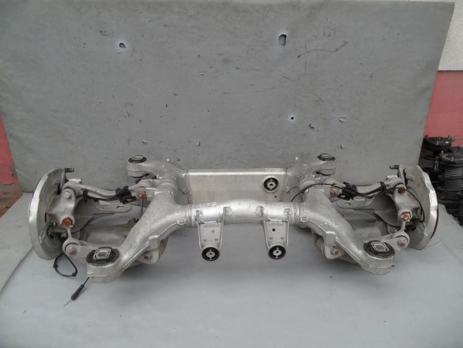 ZAWIESZENIE TYŁ SANKI WAHACZ BMW 5 KOMBI F11