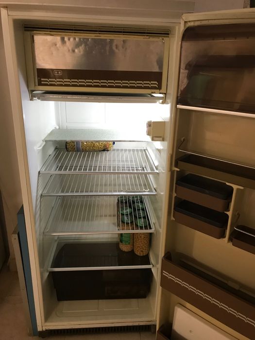 Frigorífico uma porta