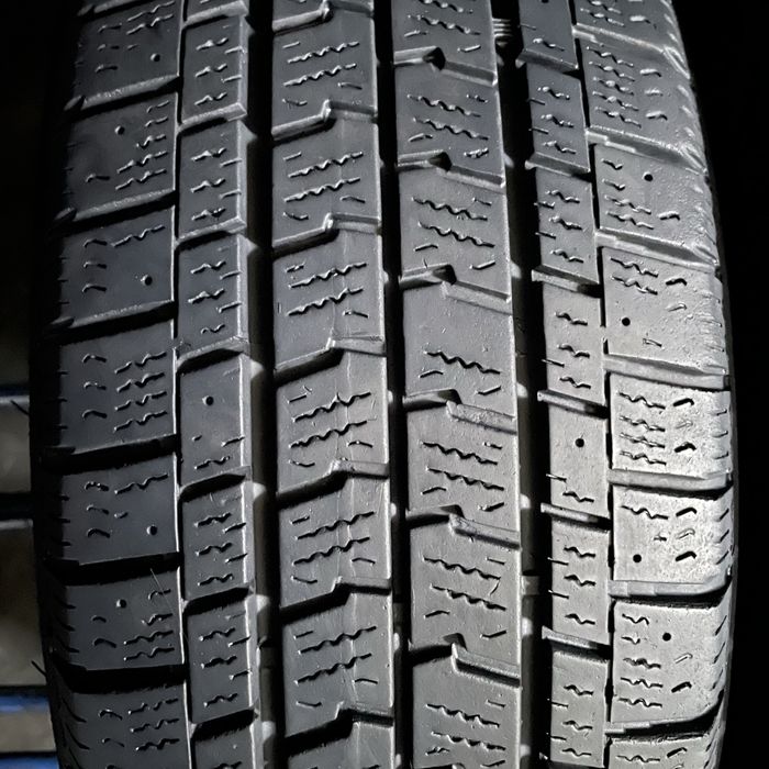 Шини 215/65/16с - 2шт Goodyear Cargo UltraGrip